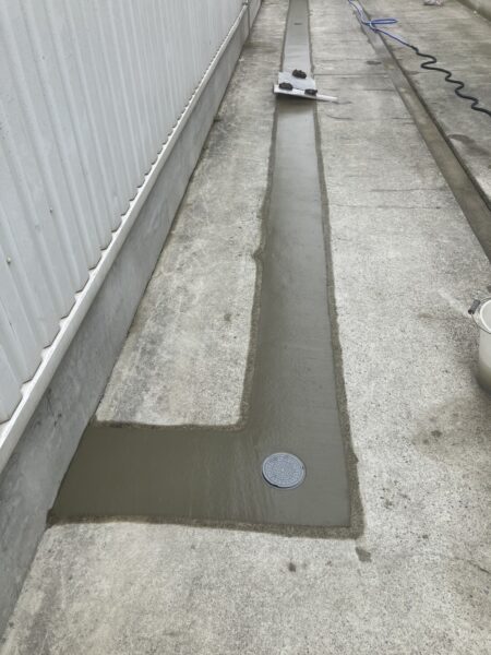 高槻市南平台にて工場排水管工事の施工後写真