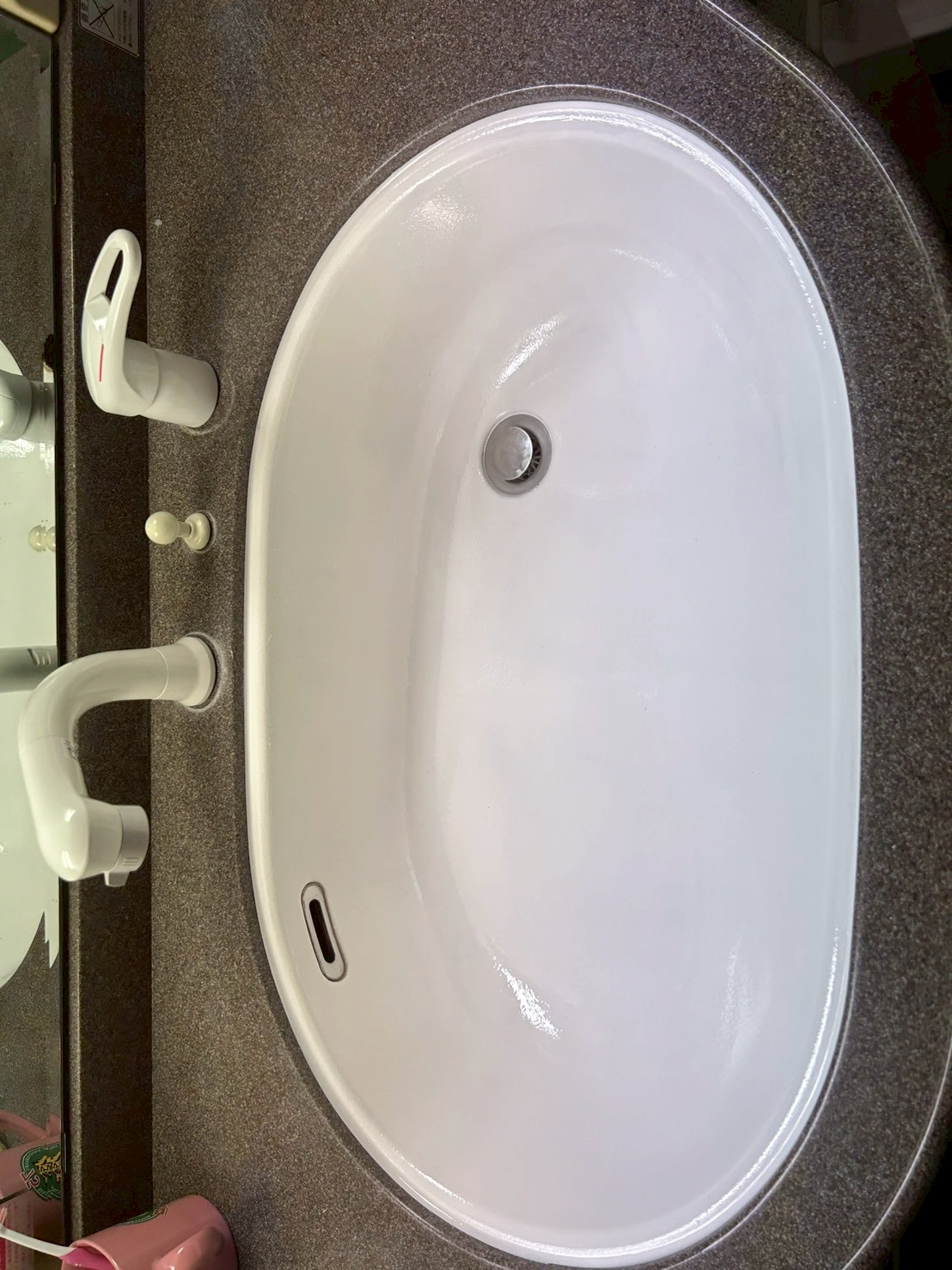 東大阪市にて洗面ホーローの補修・水漏れ修理の施工後写真